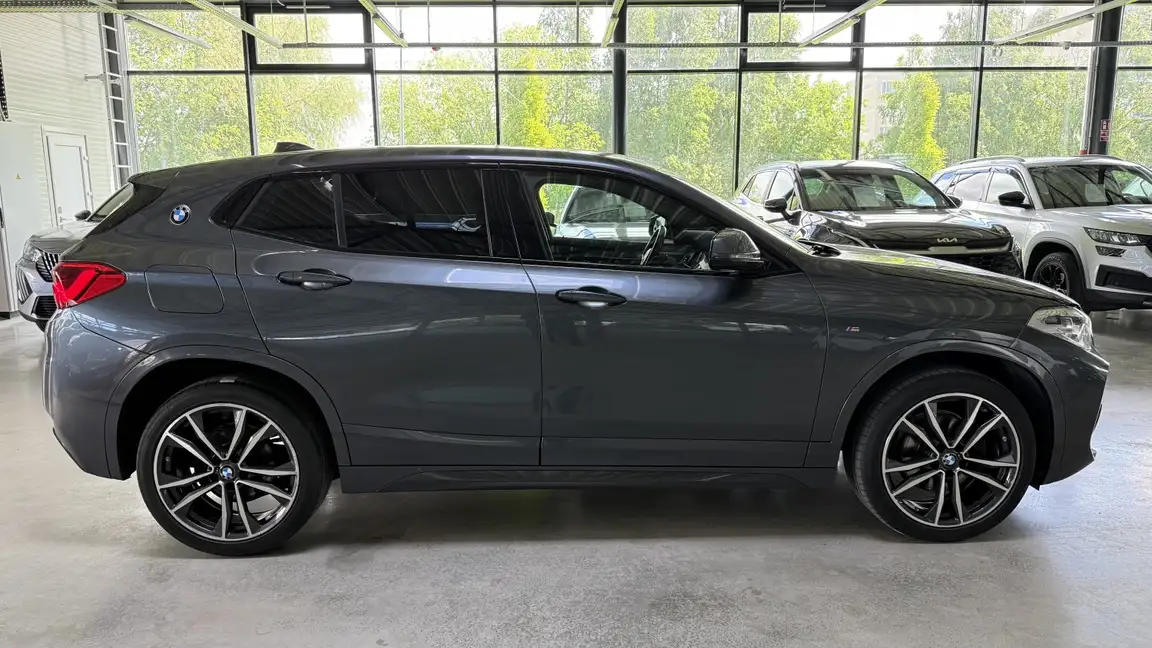 BMW X2