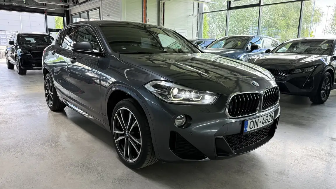 BMW X2