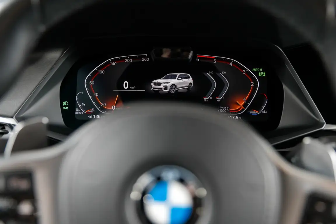 BMW X7