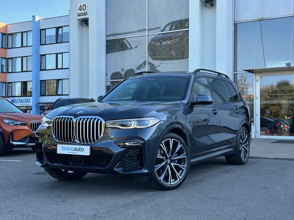 BMW X7