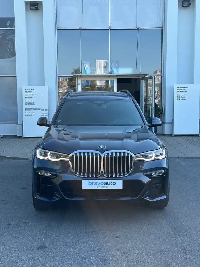 BMW X7