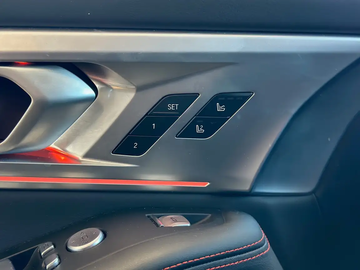 BMW XM