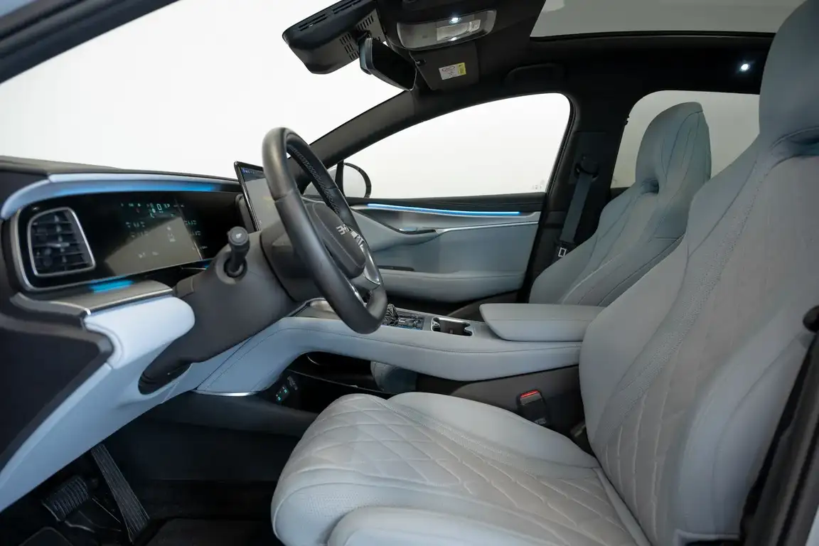 BYD SEALION 7