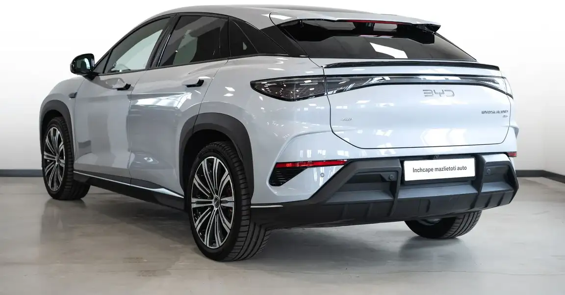 BYD SEALION 7