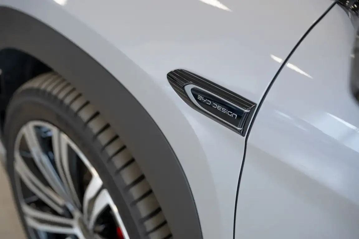 BYD SEALION 7