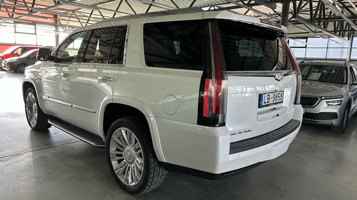 CADILLAC ESCALADE