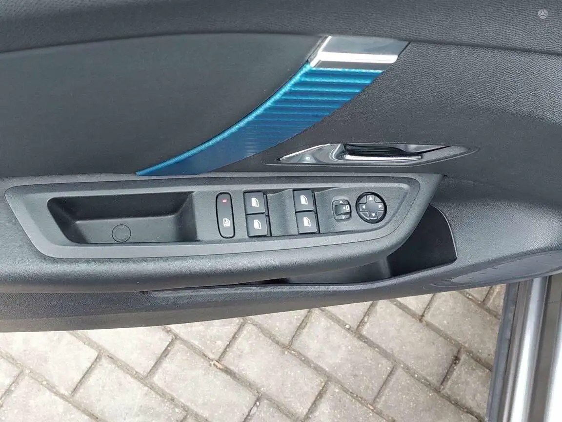 CITROEN E-C4