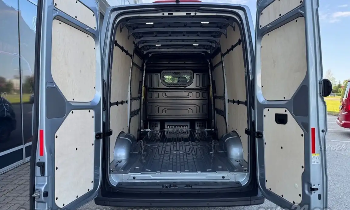 VOLKSWAGEN CRAFTER