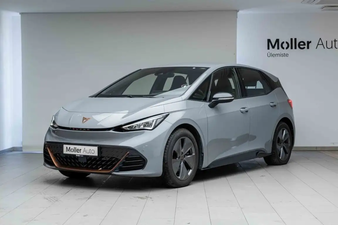 CUPRA BORN