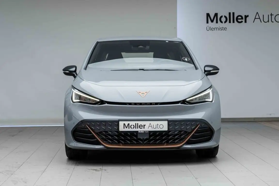 CUPRA BORN