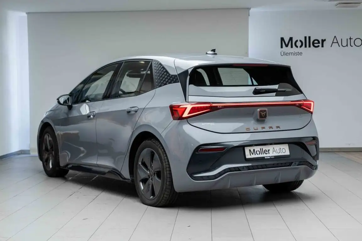 CUPRA BORN