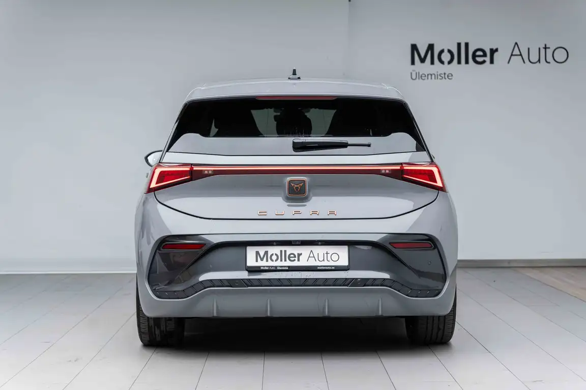 CUPRA BORN