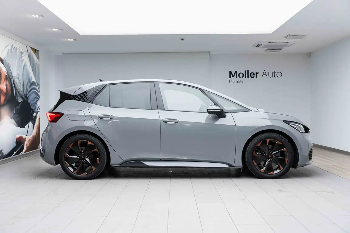 CUPRA BORN