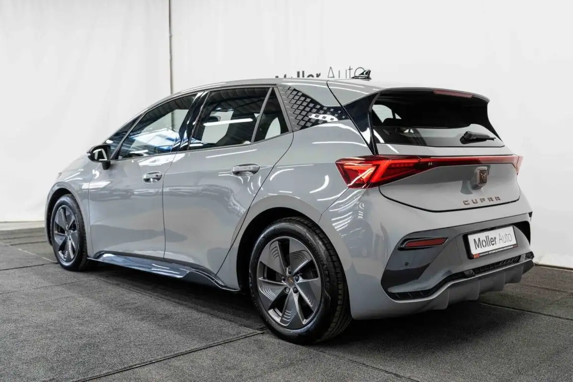 CUPRA BORN
