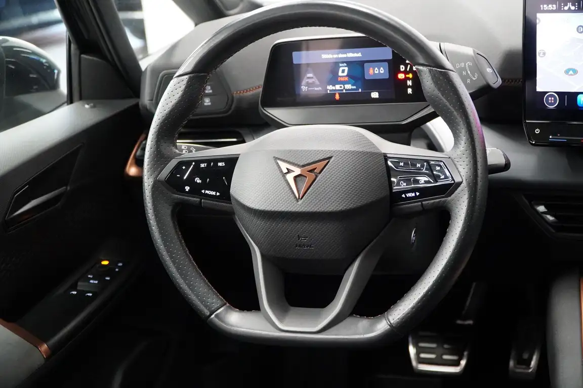 CUPRA BORN