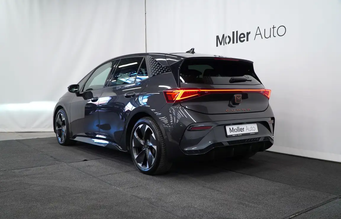 CUPRA BORN