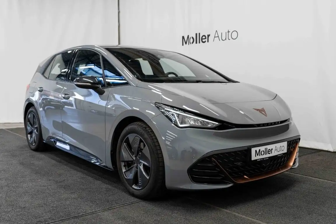 CUPRA BORN