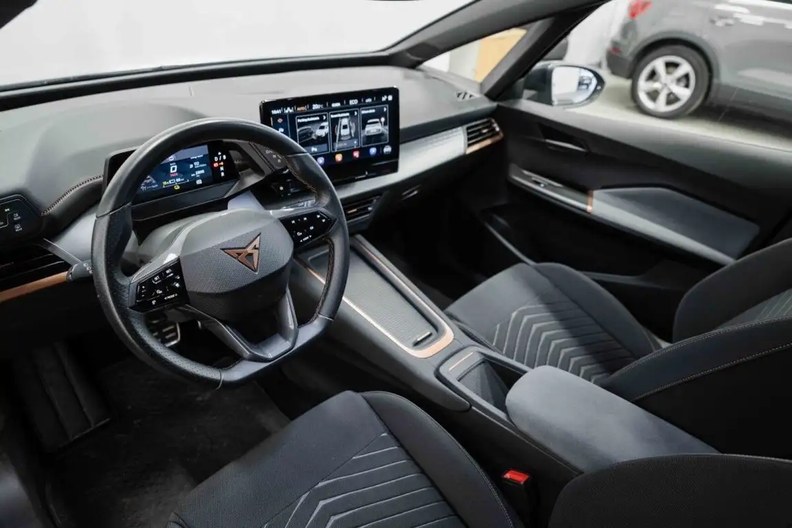CUPRA BORN