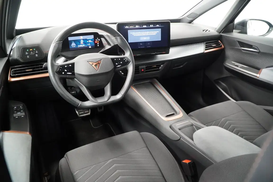 CUPRA BORN