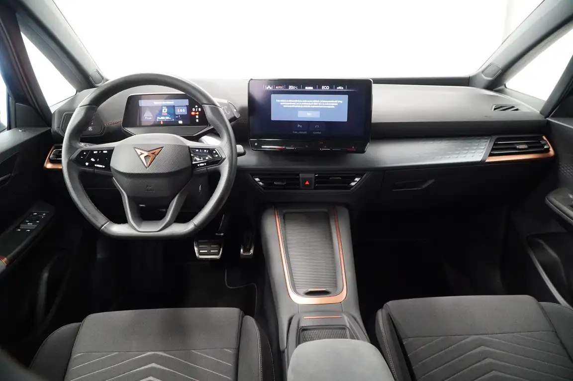 CUPRA BORN