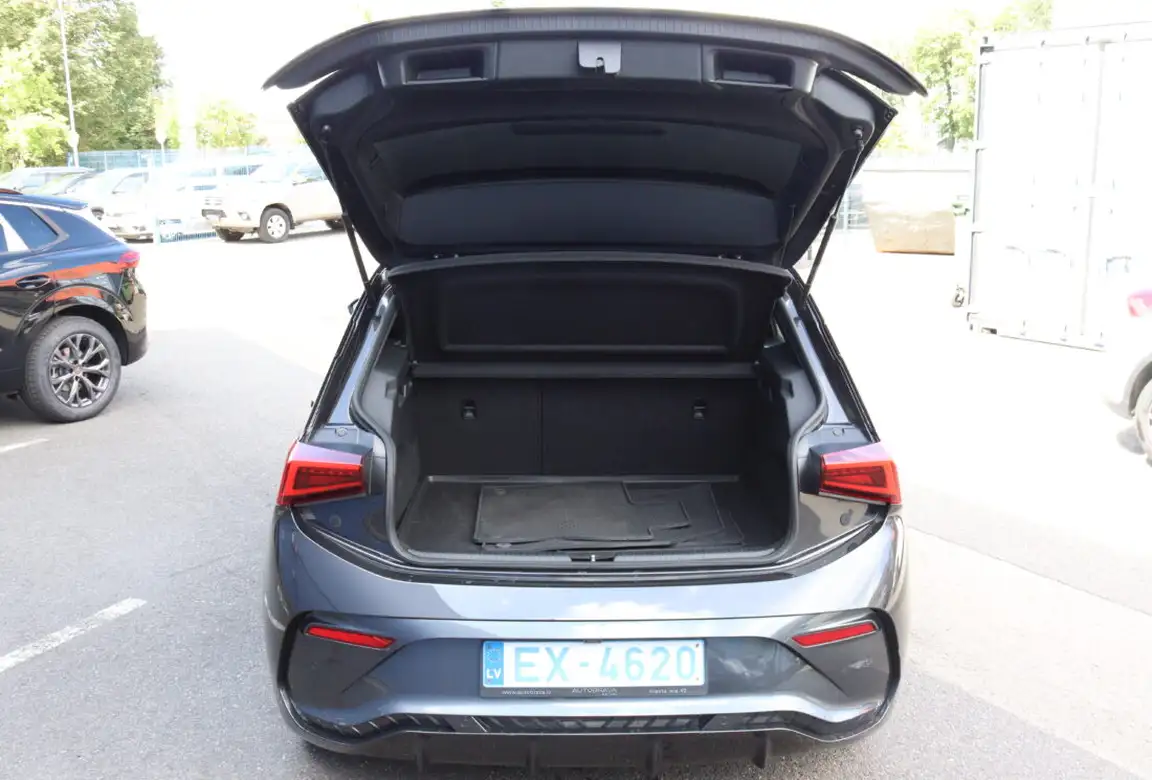 CUPRA BORN