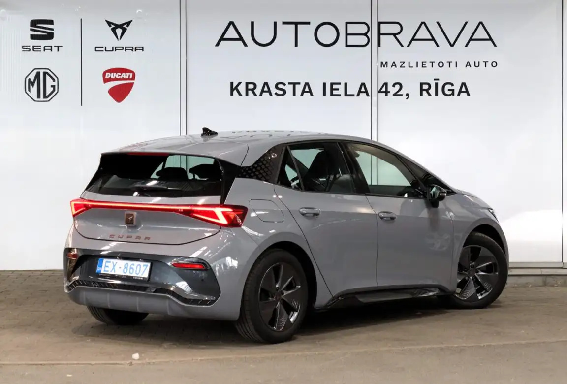 CUPRA BORN