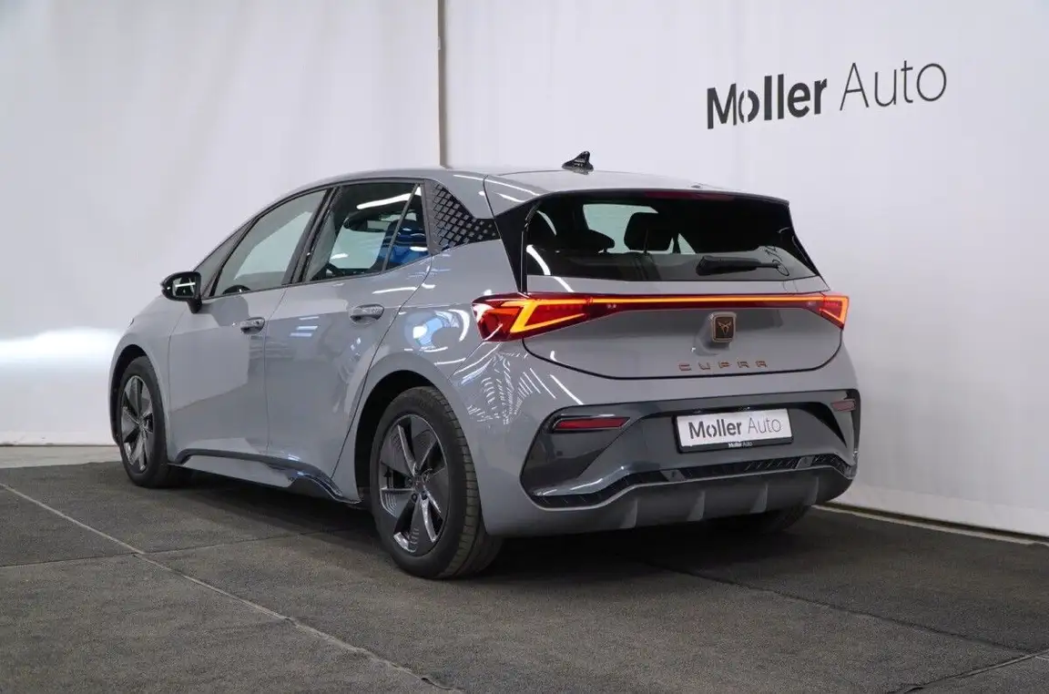 CUPRA BORN