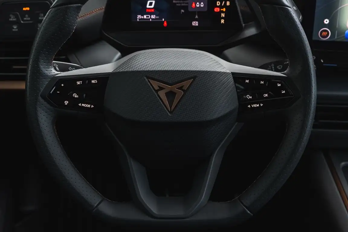 CUPRA BORN
