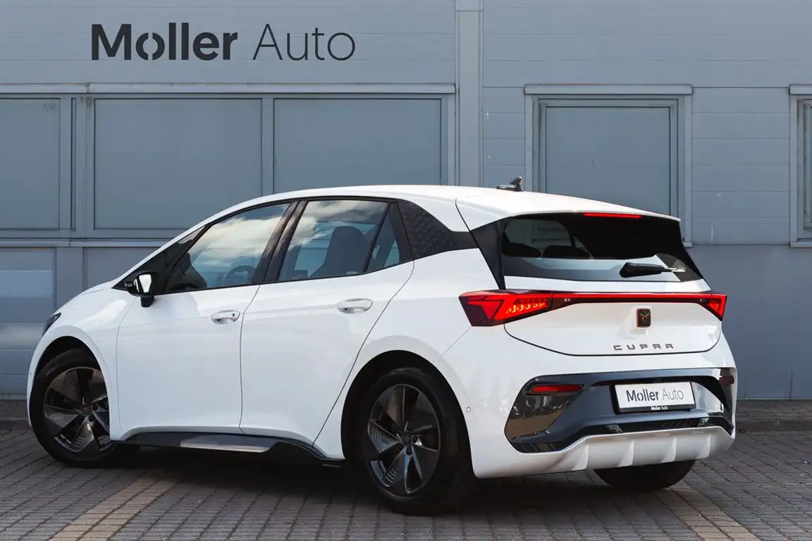 CUPRA BORN