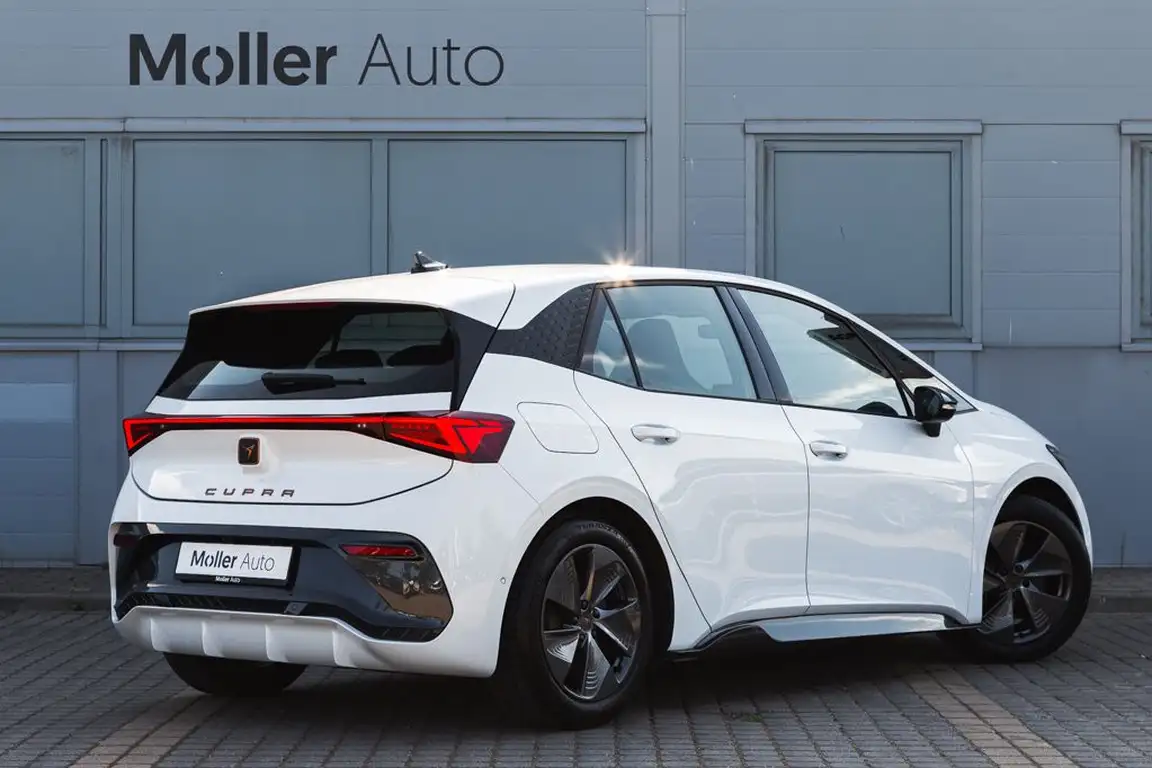 CUPRA BORN