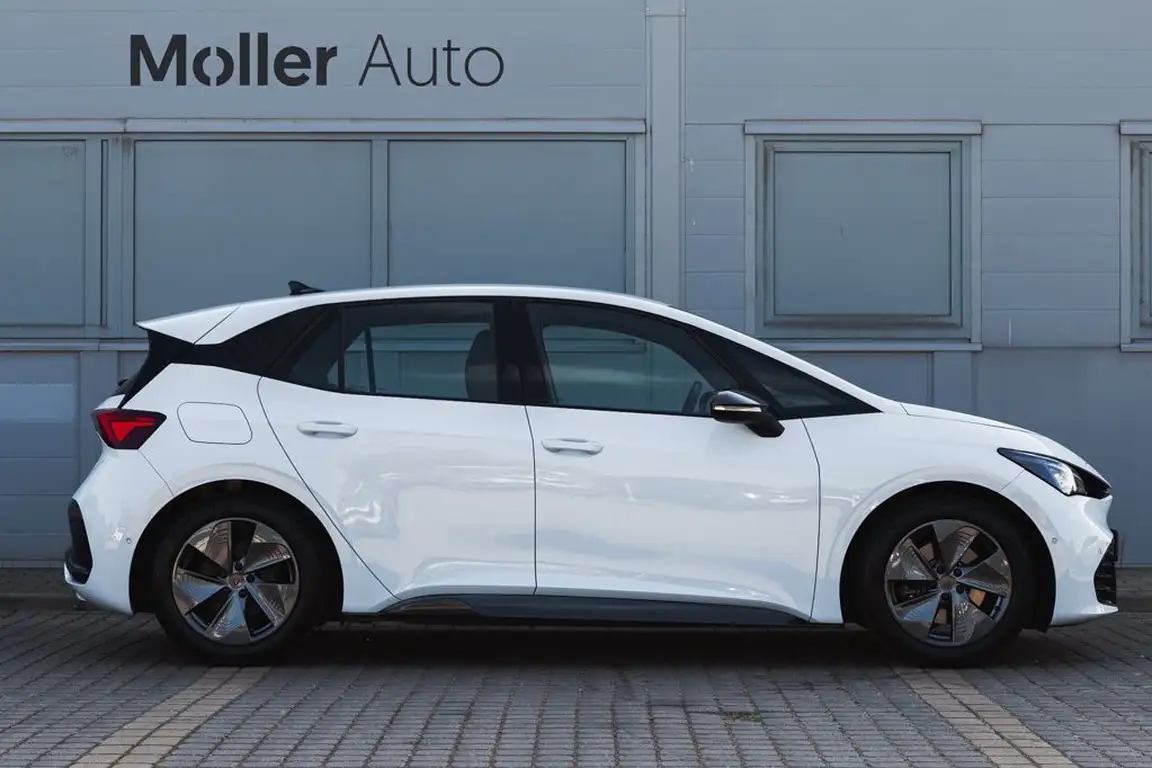 CUPRA BORN