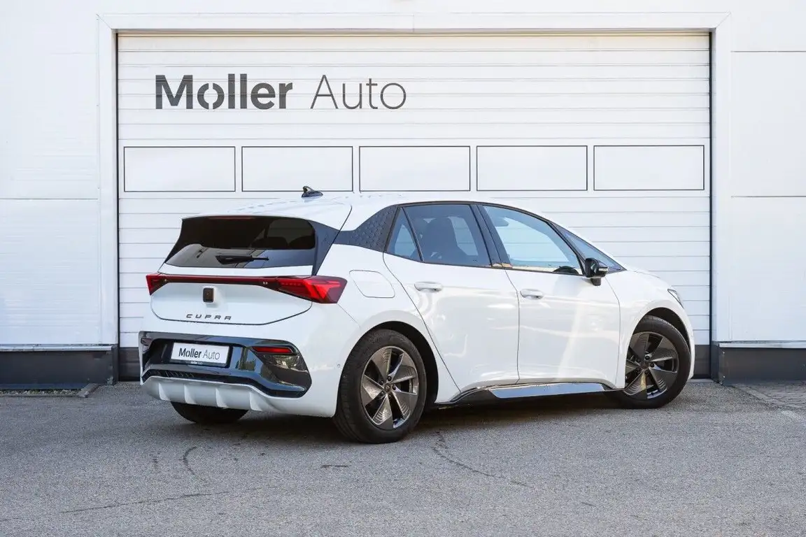 CUPRA BORN