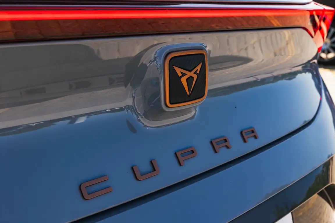 CUPRA BORN