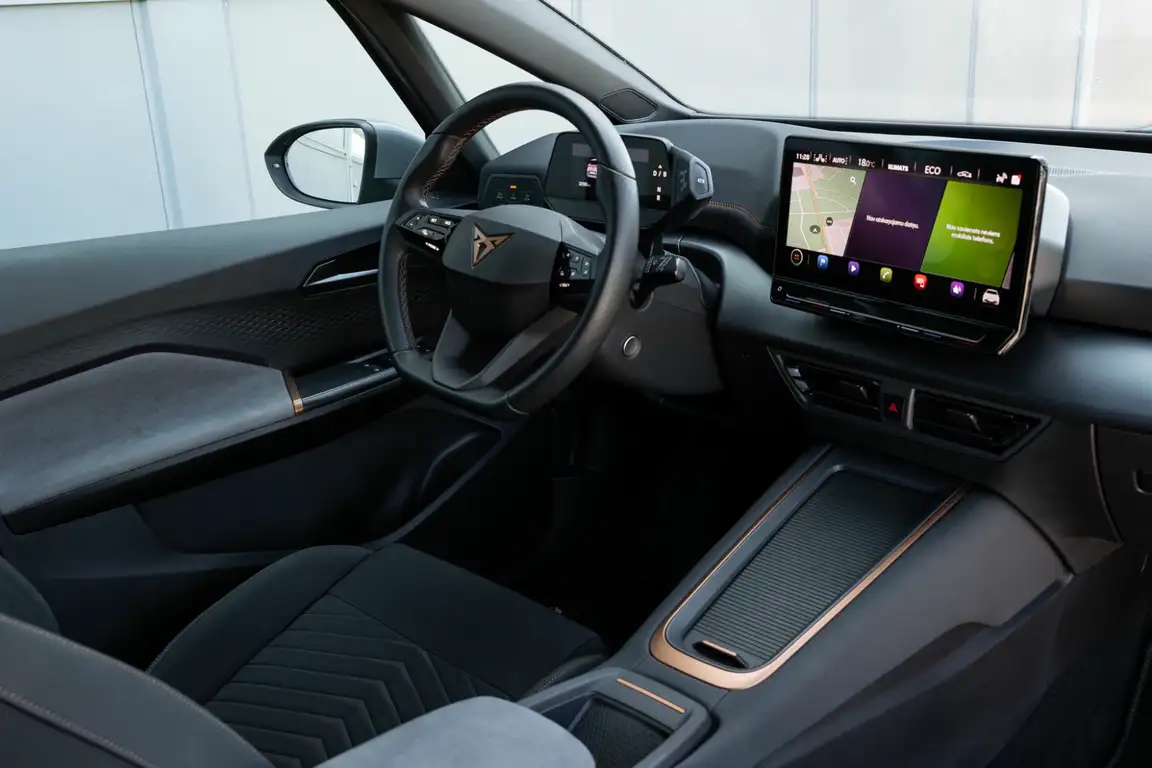 CUPRA BORN