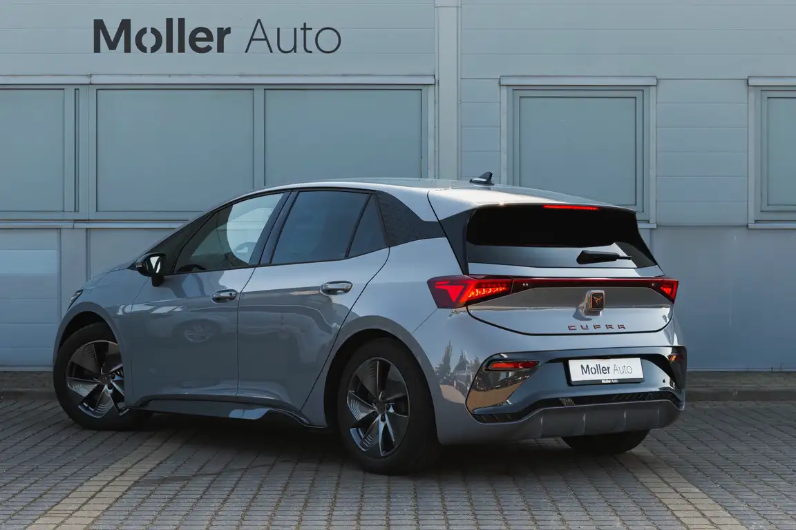 CUPRA BORN