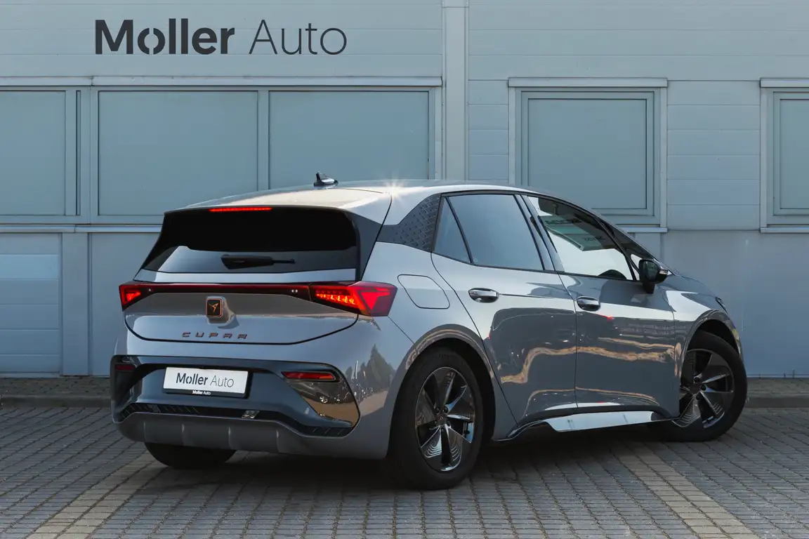 CUPRA BORN