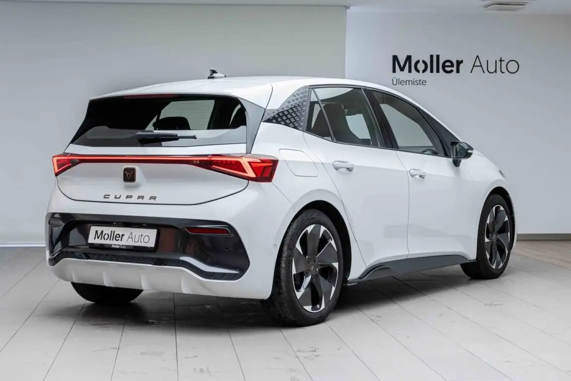 CUPRA BORN