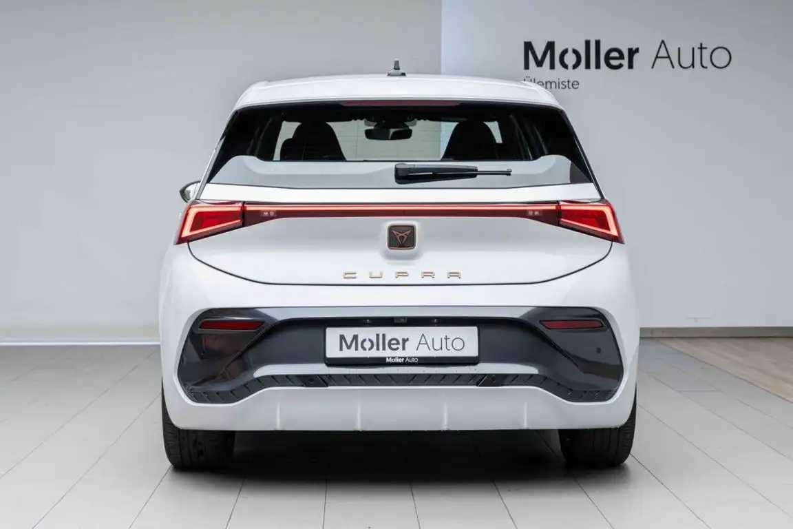 CUPRA BORN