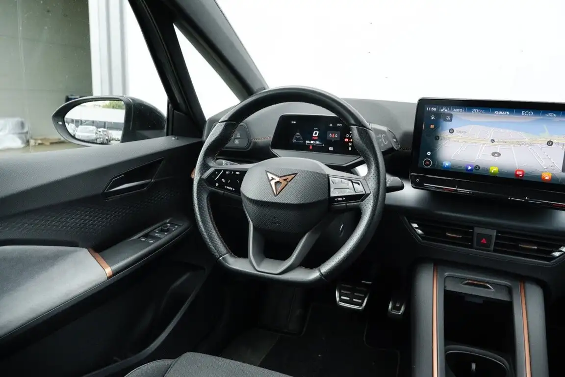 CUPRA BORN