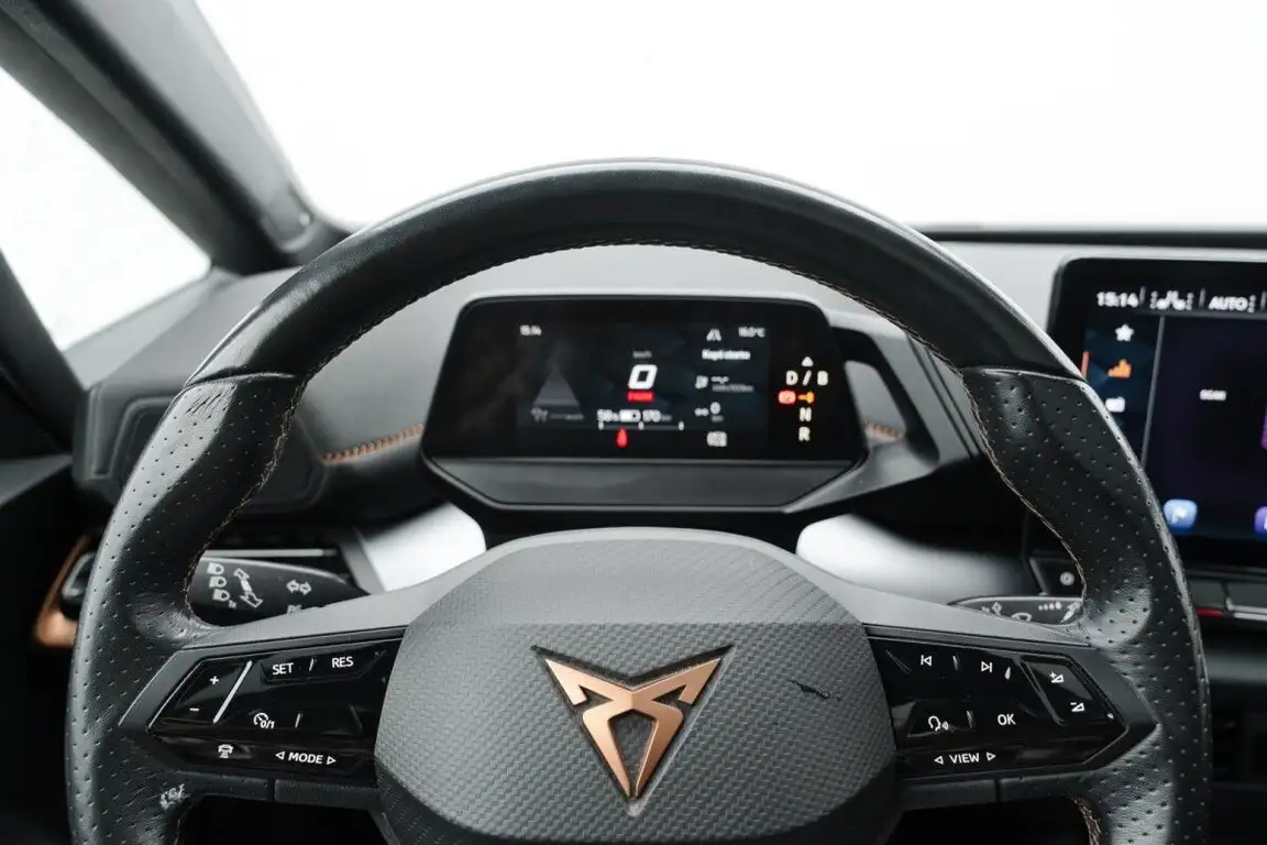 CUPRA BORN