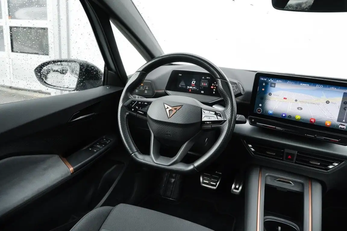 CUPRA BORN
