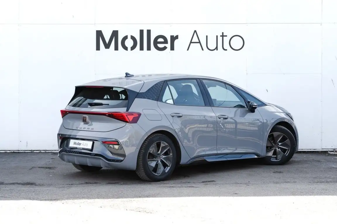 CUPRA BORN