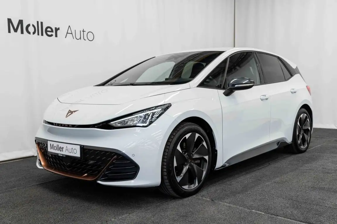 CUPRA BORN