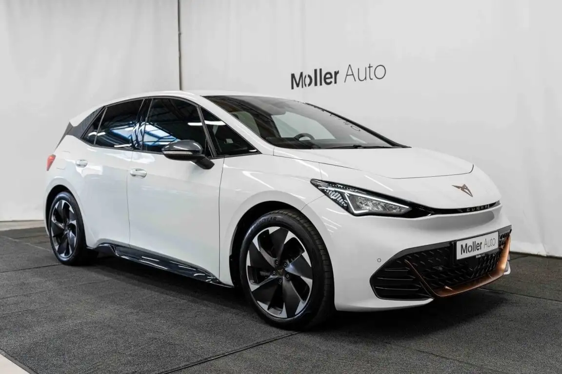 CUPRA BORN