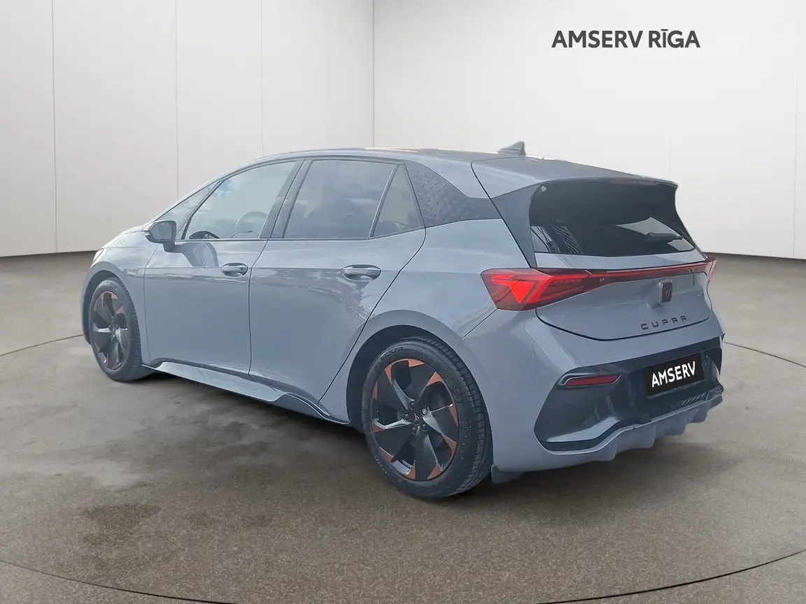 CUPRA BORN