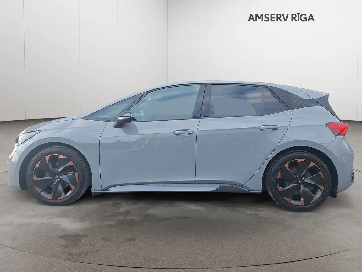 CUPRA BORN