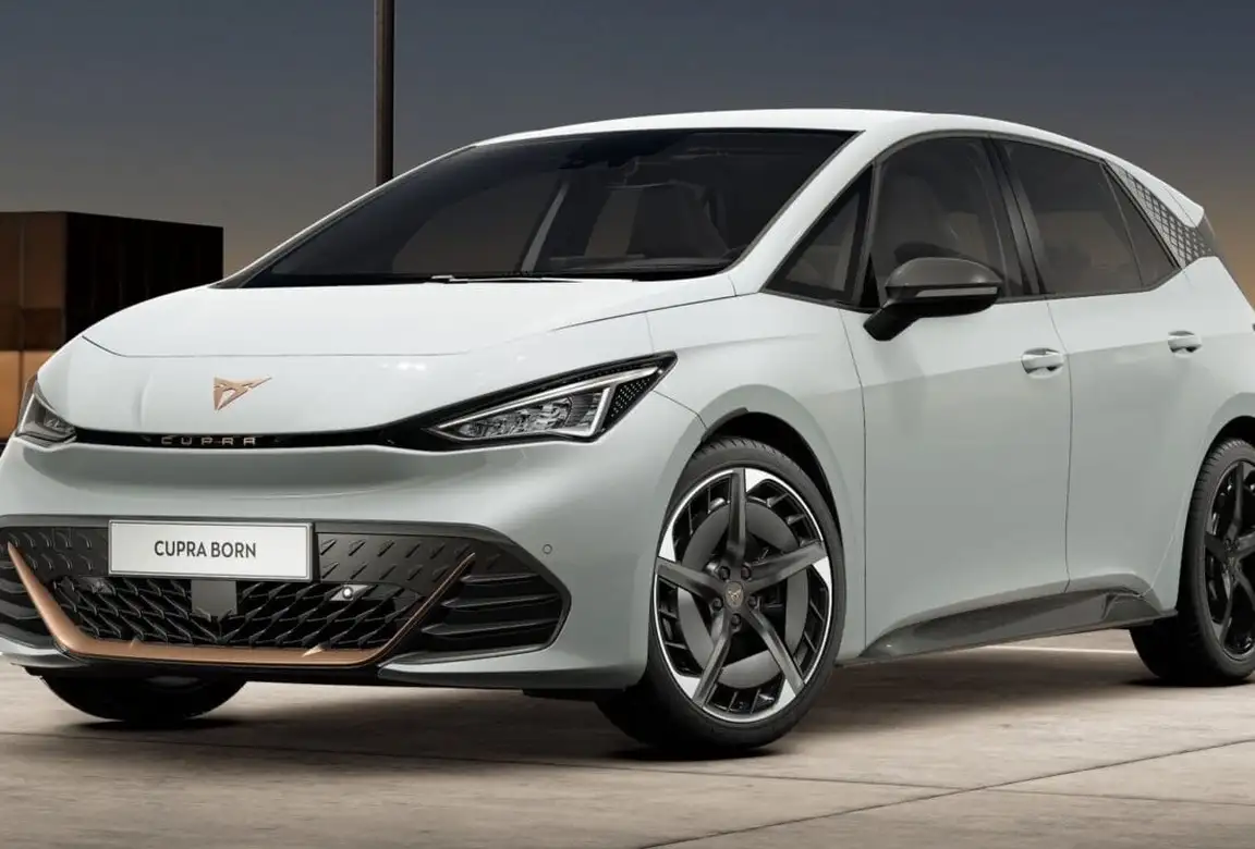 CUPRA BORN