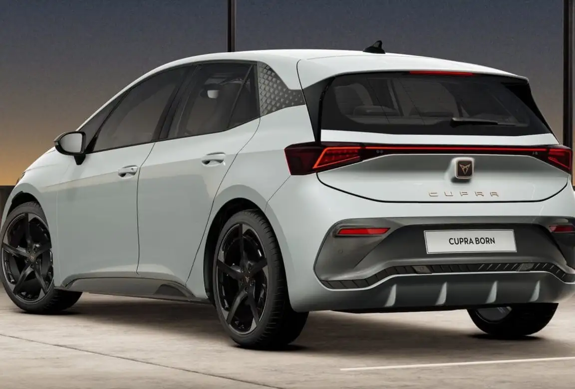 CUPRA BORN