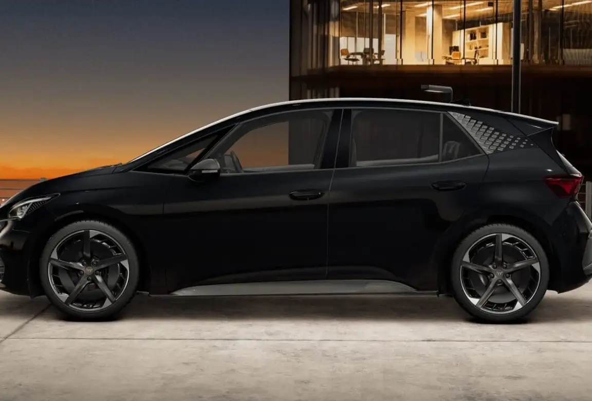 CUPRA BORN