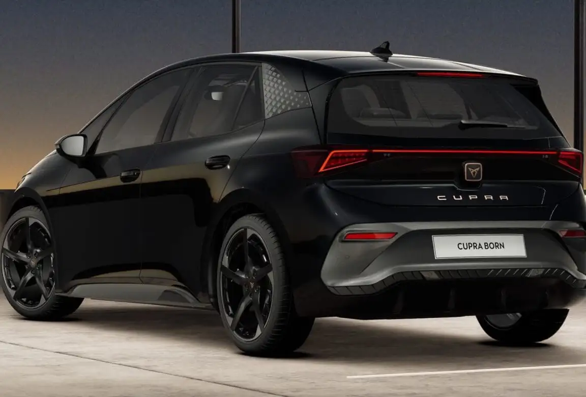 CUPRA BORN